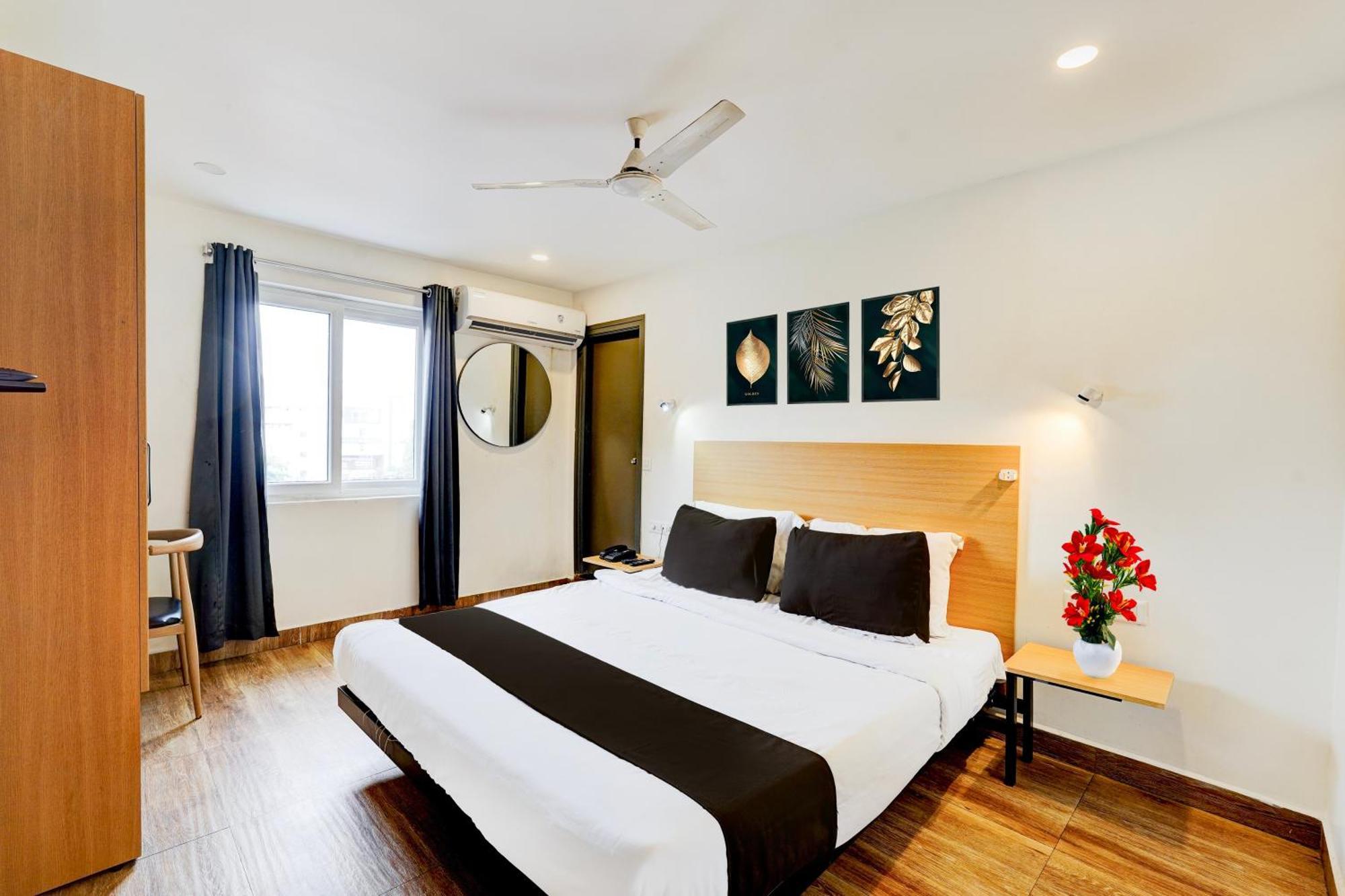 Super Townhouse Tirupati Hotel Eksteriør billede