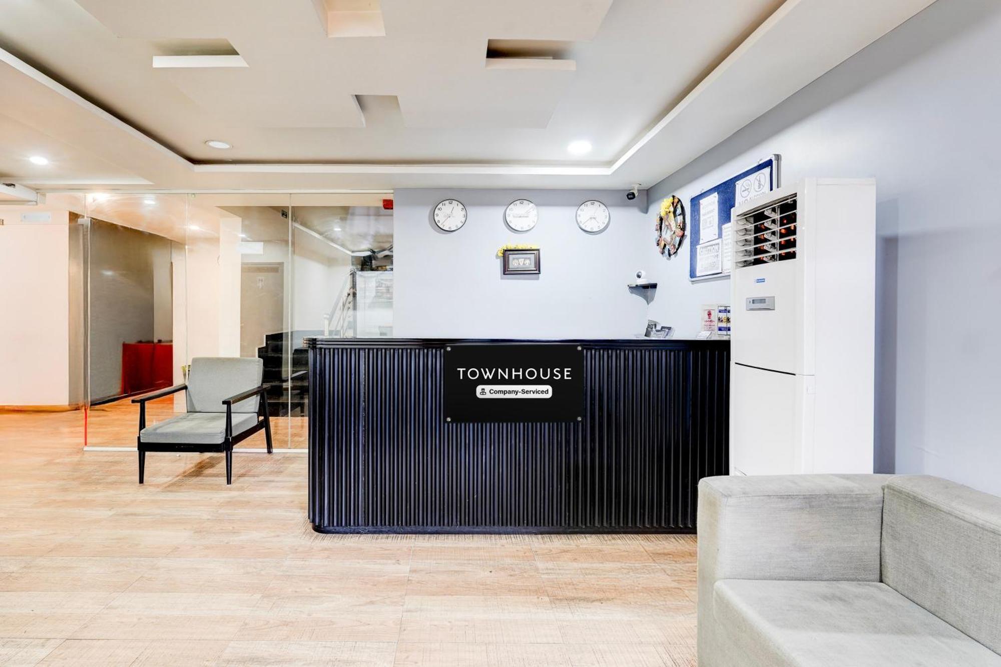 Super Townhouse Tirupati Hotel Eksteriør billede