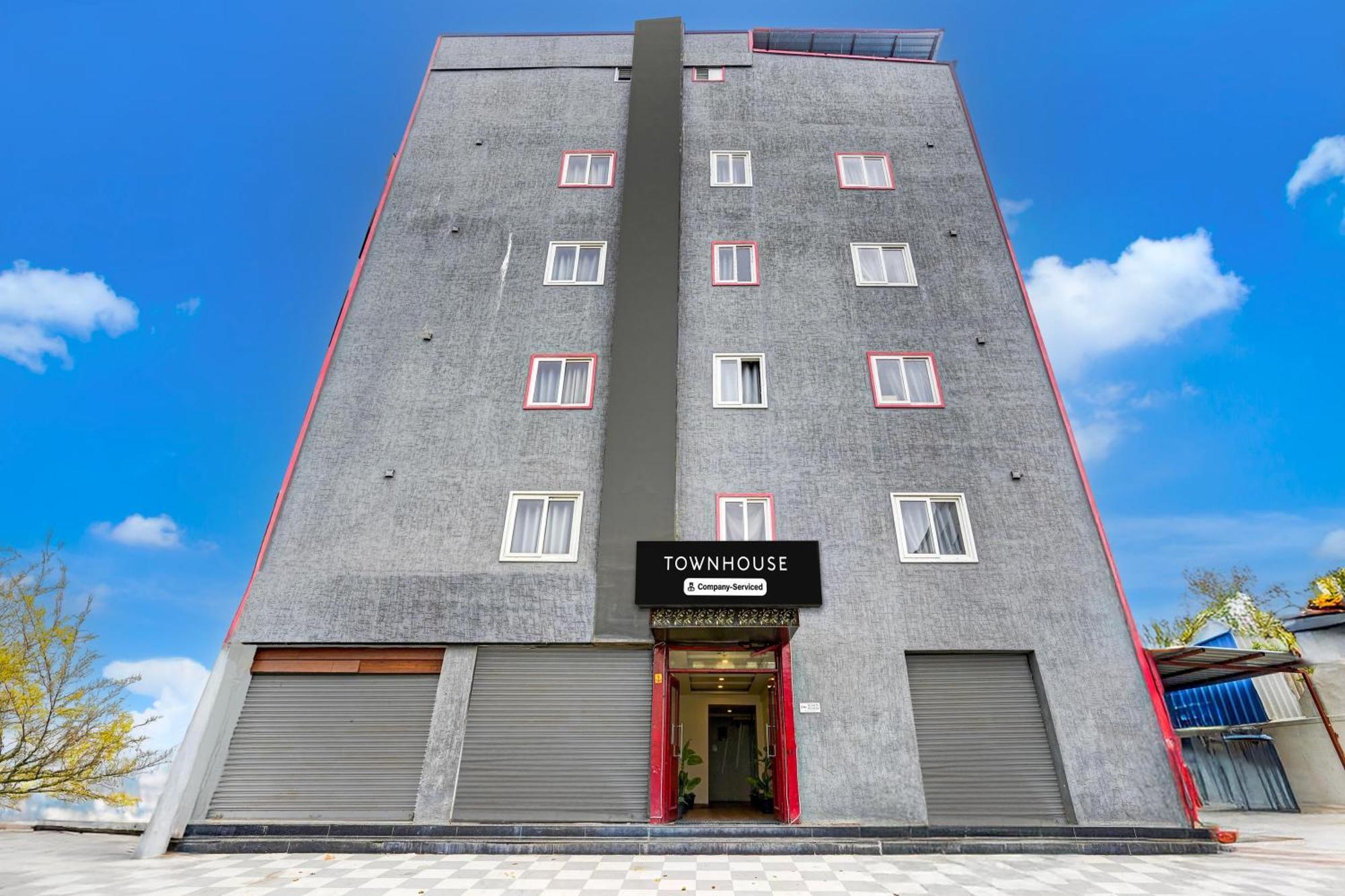 Super Townhouse Tirupati Hotel Eksteriør billede