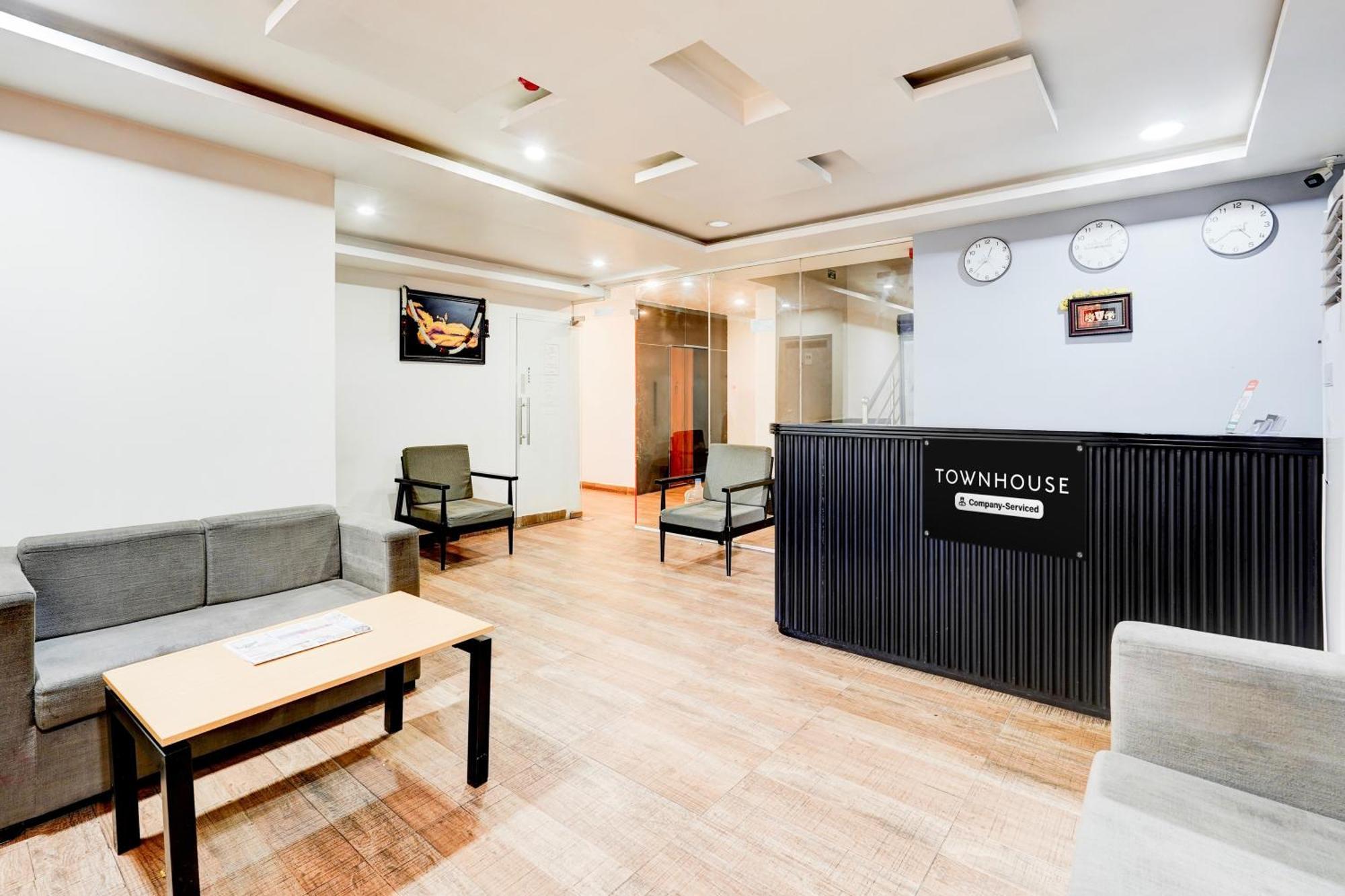 Super Townhouse Tirupati Hotel Eksteriør billede